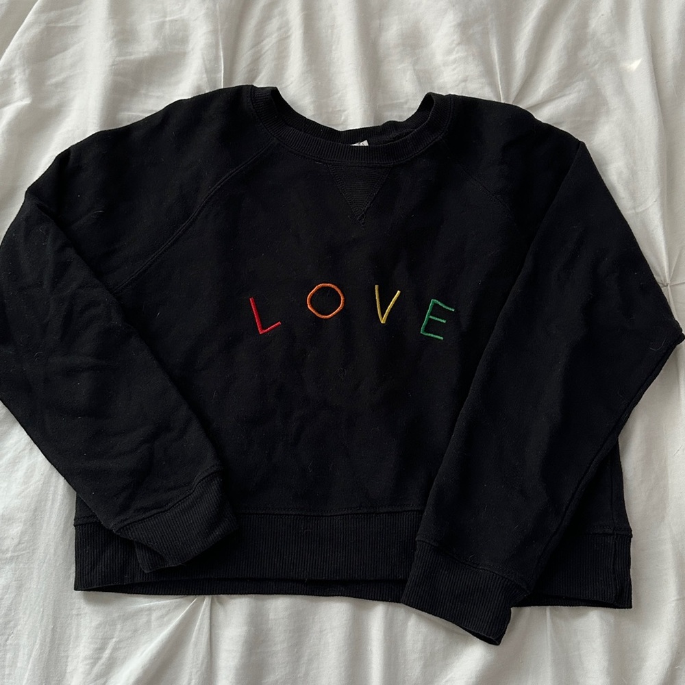 black crew neck | LOVE lettering <3